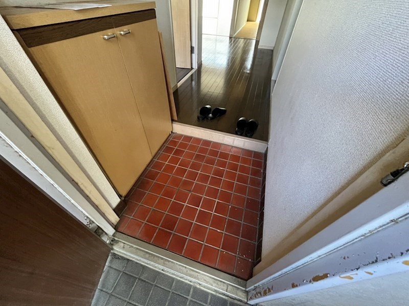 メゾン長井 玄関