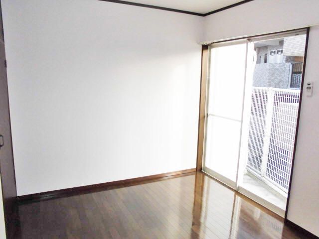 ホワイトレジデンスⅠ リビング