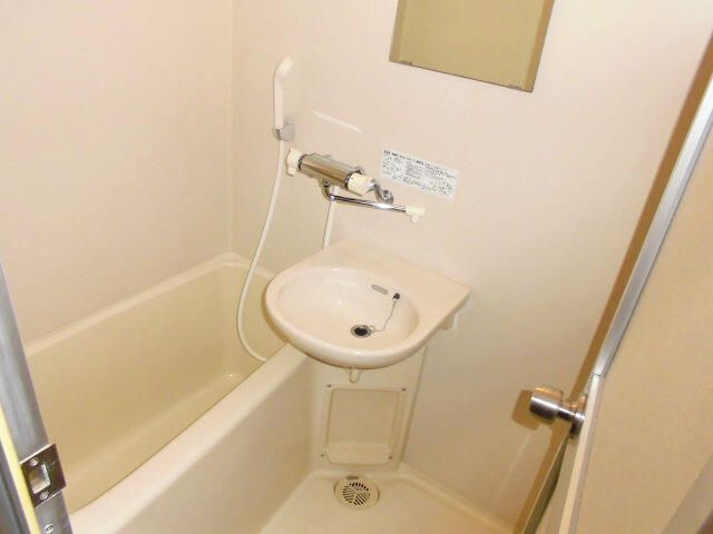 ホワイトレジデンスⅠ 風呂画像