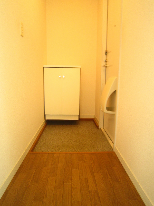 サニータカノ 玄関