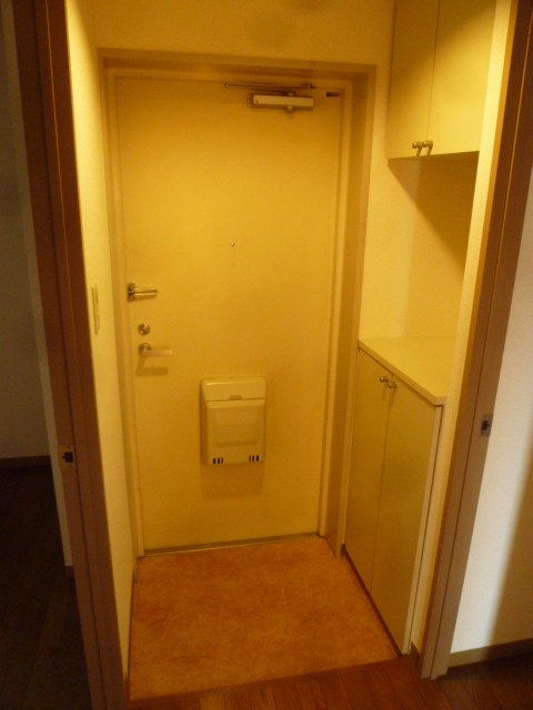 シャトレー上落合 玄関