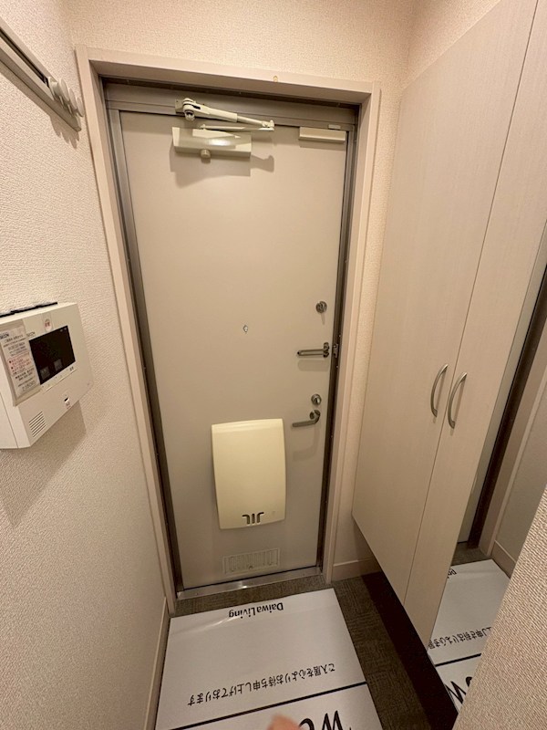 T.エテルネル 玄関