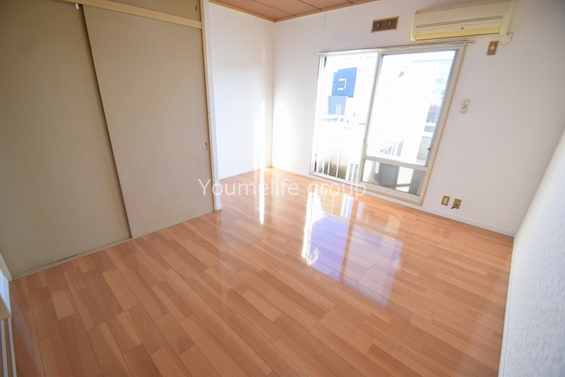 ホワイトハイツ ベッドルーム