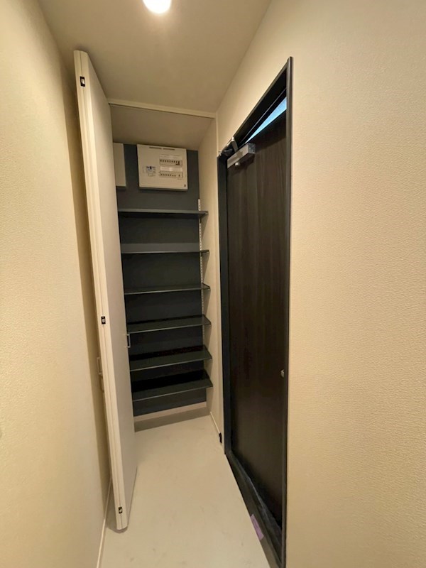 セレッソ　今泉 玄関