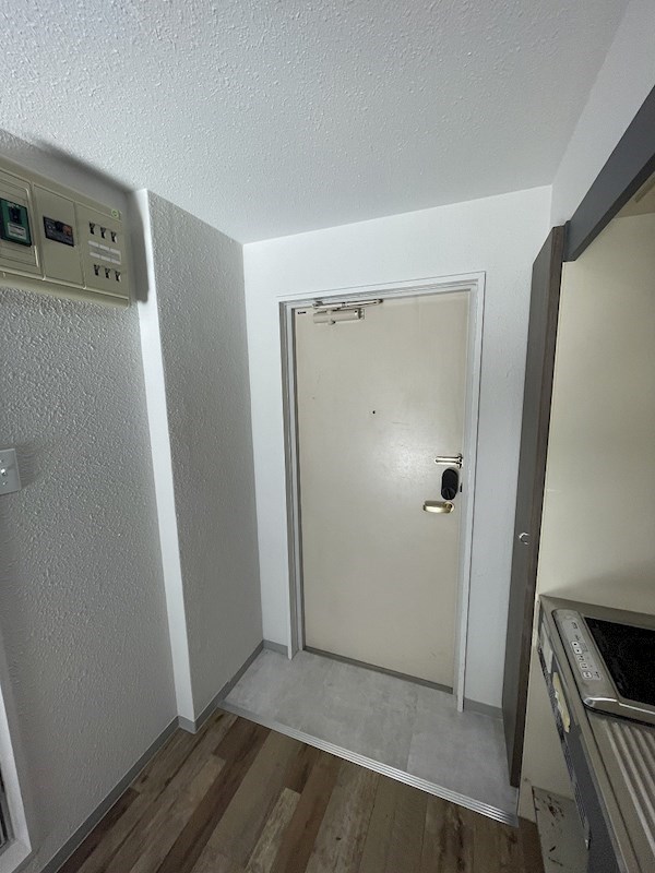 ホロン湘南弐番館 玄関