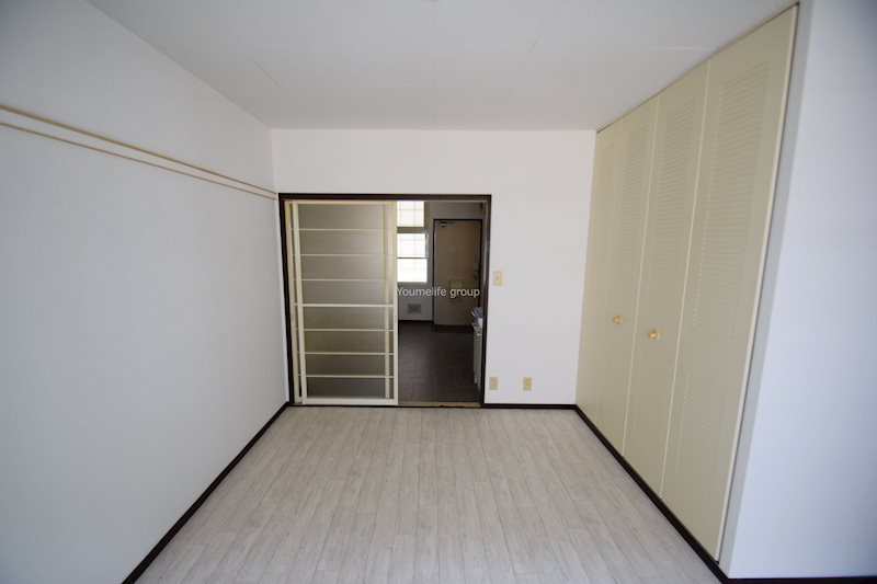 ロイヤルハウス平田 ベッドルーム