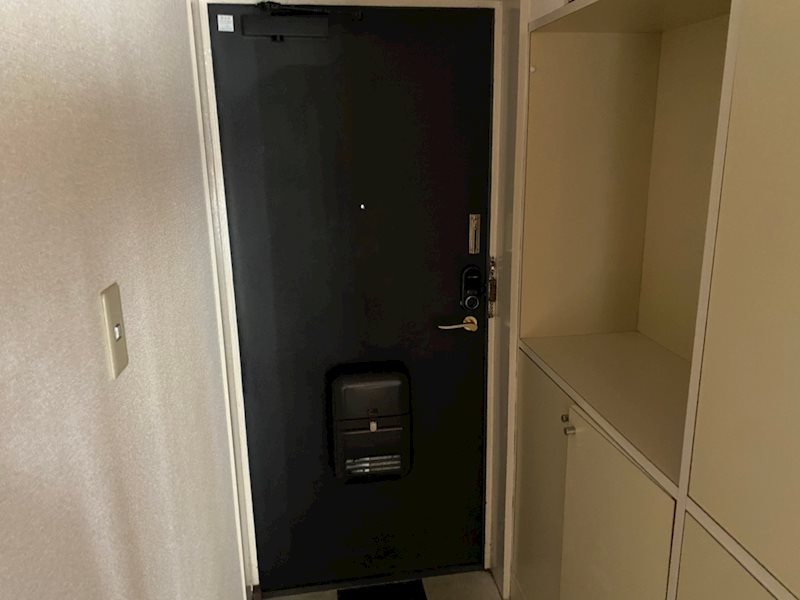 フォレスト弥生台壱番館 玄関