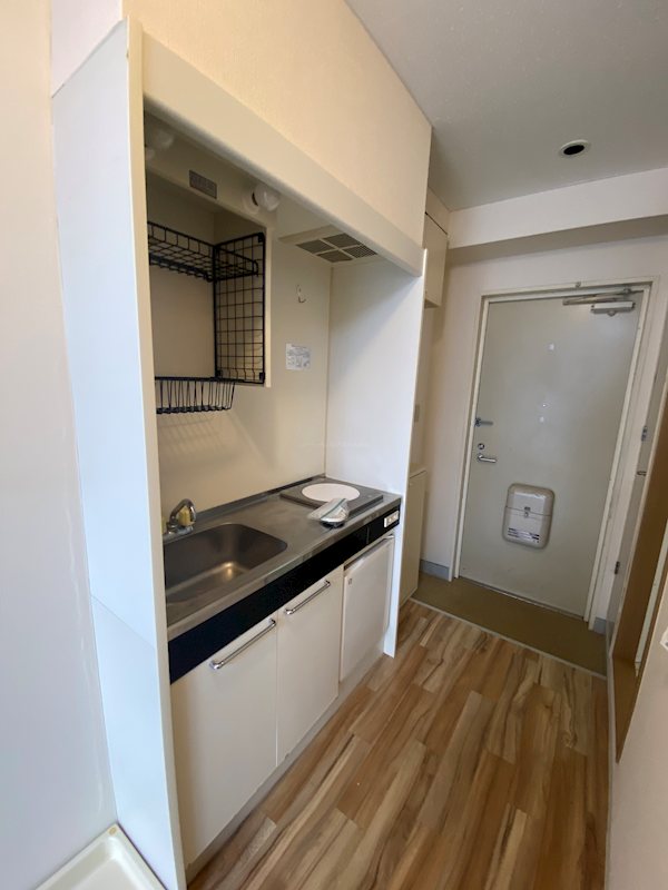 ファーストシティ六会 玄関