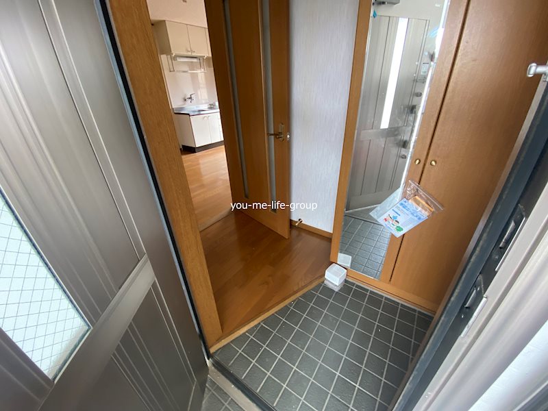 ベルフォーレＢ 玄関