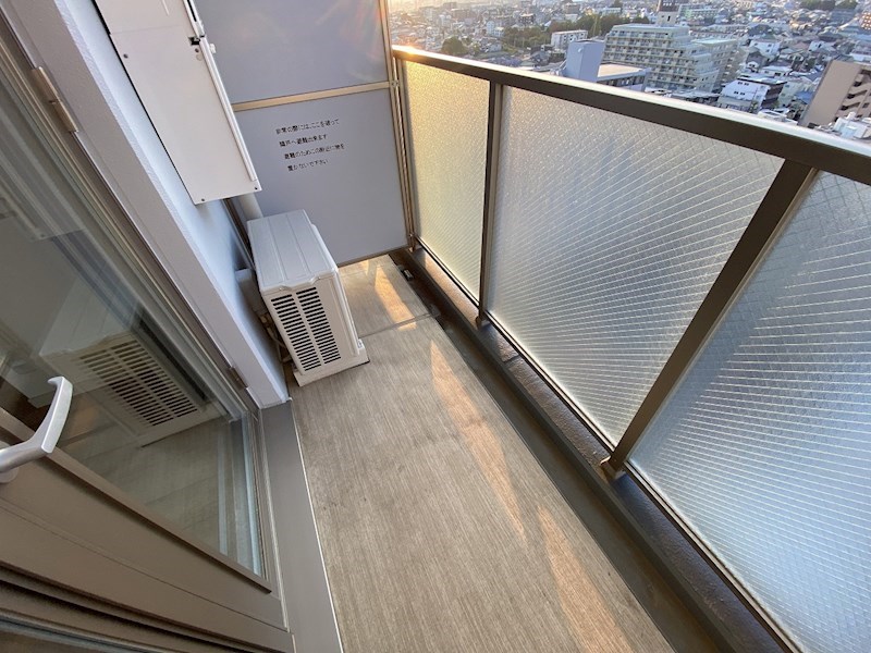 小田急伊勢原駅前マンション ベランダ