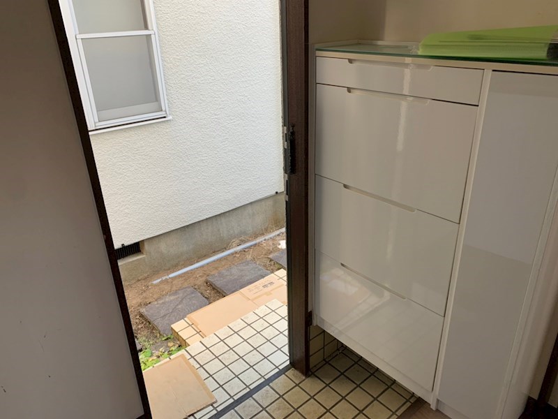 カーサ西 玄関