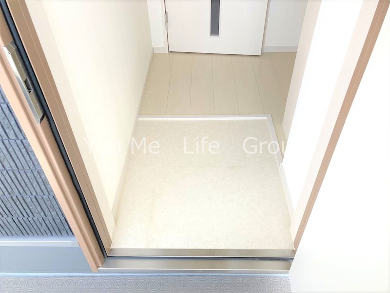 リブリ・ラサンテ湘南 玄関