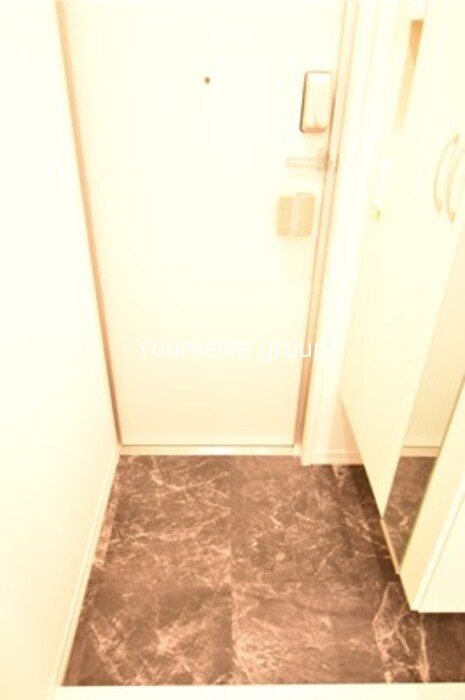 ヴィクトワール 玄関