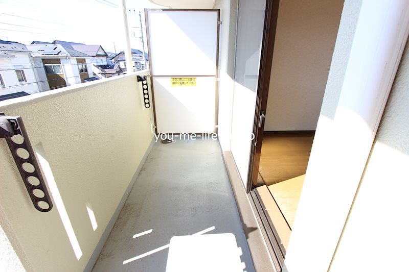 南向き、日当たり良好 プリムラ ベランダ