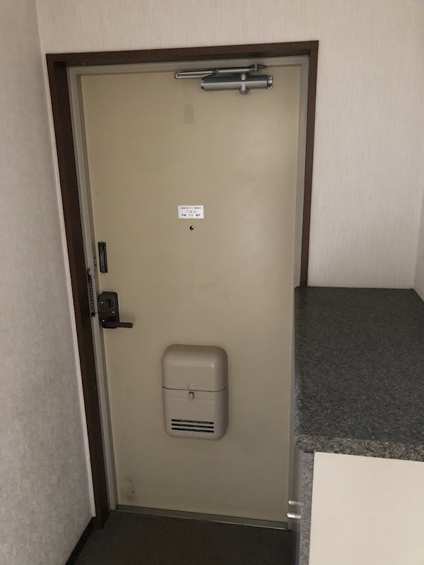 グレイスコート 玄関