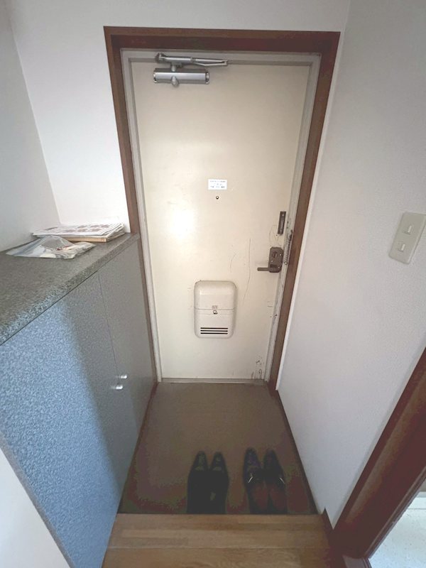 グレイスコート 玄関