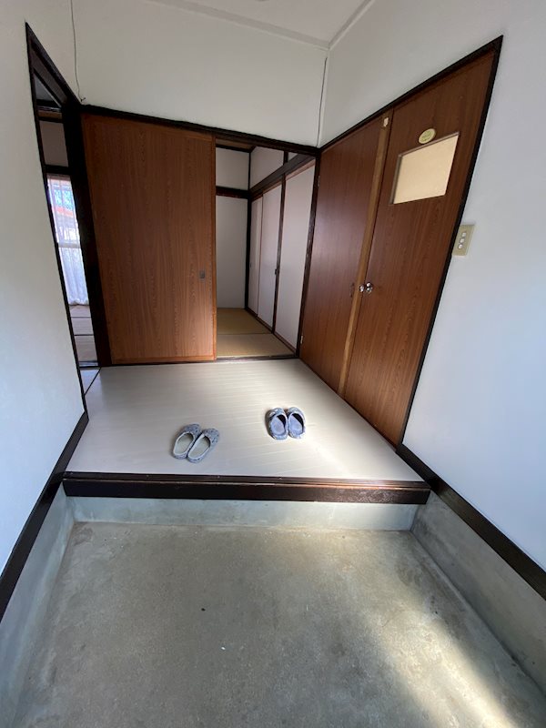 ひまわり 玄関