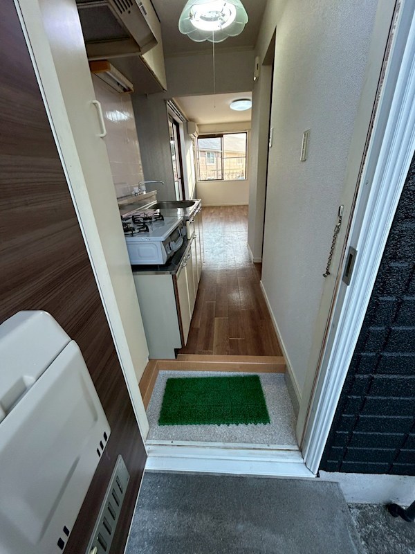 ハイ　ビレッジ   玄関