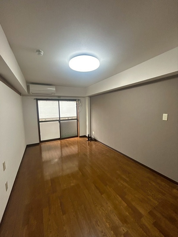 アブルームシマ リビング