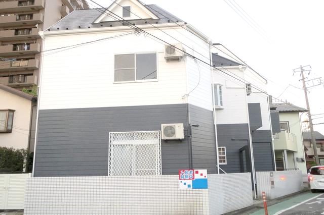 ベルメゾン本厚木 202号室 外観