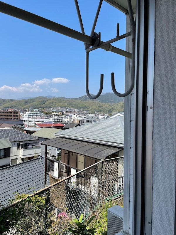 ホワイトハイツ東海大  ベランダ