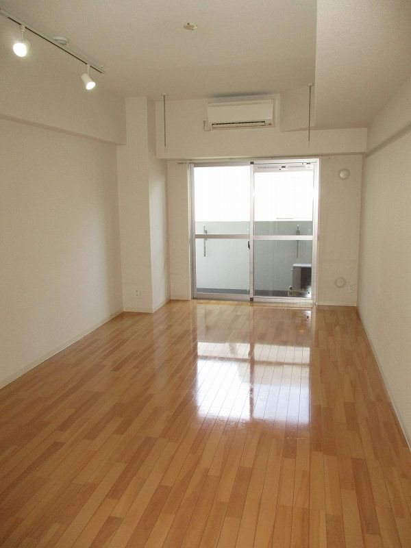 ヴァンクール湘南 リビング