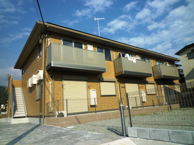 メゾンヴェルジェ 201号室 外観