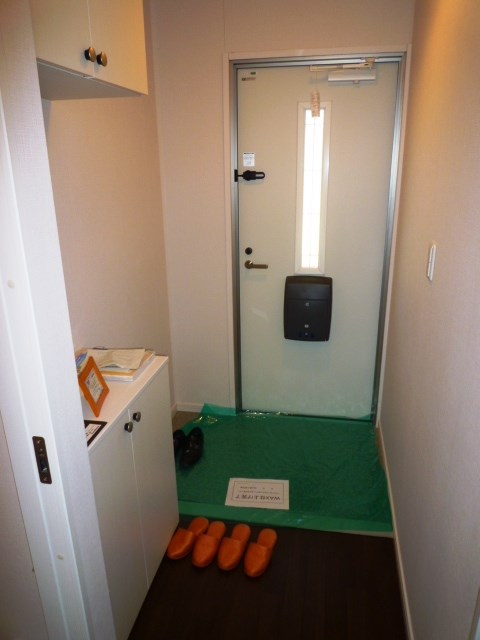 メゾンヴェルジェ 玄関