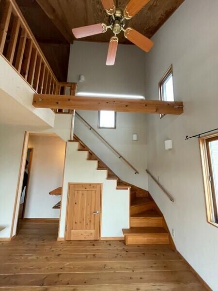 厚木市上荻野　戸建 リビング