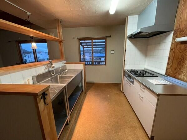 厚木市上荻野　戸建 キッチン