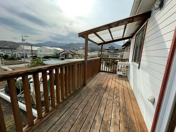 厚木市上荻野　戸建 ベランダ
