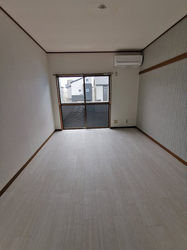 シャトレ・ストンリバーⅡ－２ リビング