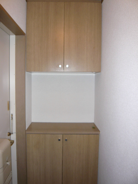 ファミール鵠沼 玄関