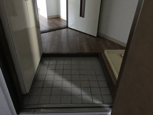 メイプル末廣21 玄関