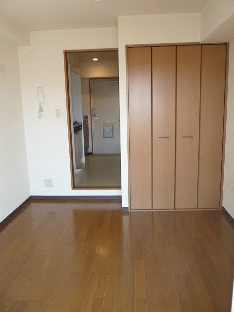 フジスカイ幸町 リビング