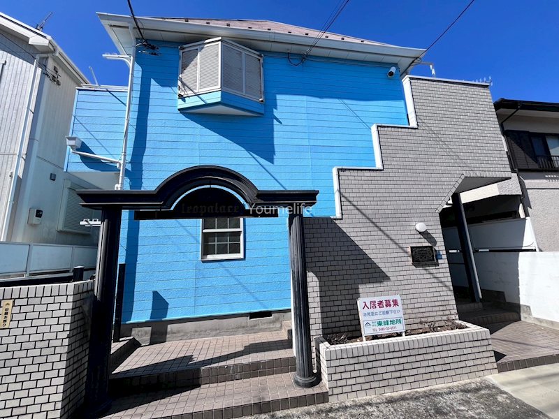 司ハウス辻堂 204号室 外観