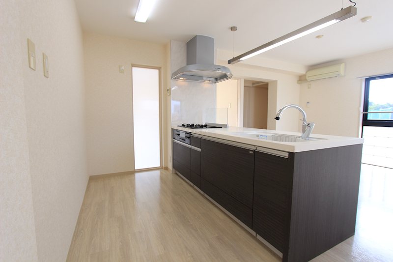 ポム・ドゥ・パン キッチン