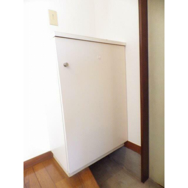 レピュート斉藤Ⅱ 玄関