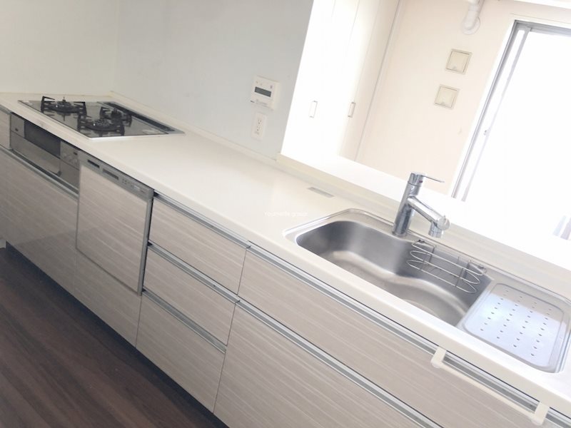 プレシス本厚木レジデンス キッチン