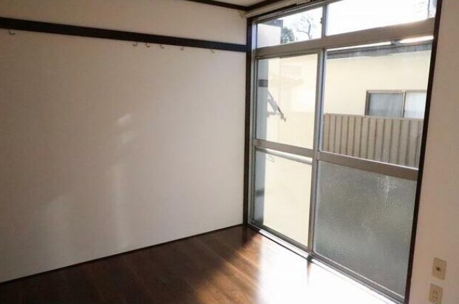 コーポ桐谷 リビング