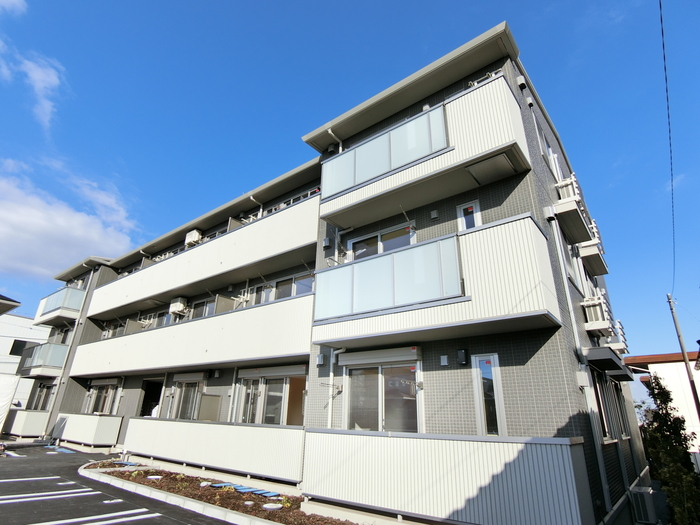 リヴェール湘南 203号室 外観