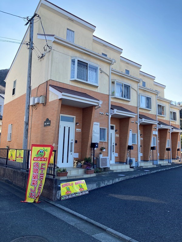 ブラン　フルール 2号室 外観