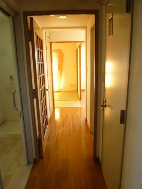 シャトレー上落合 玄関