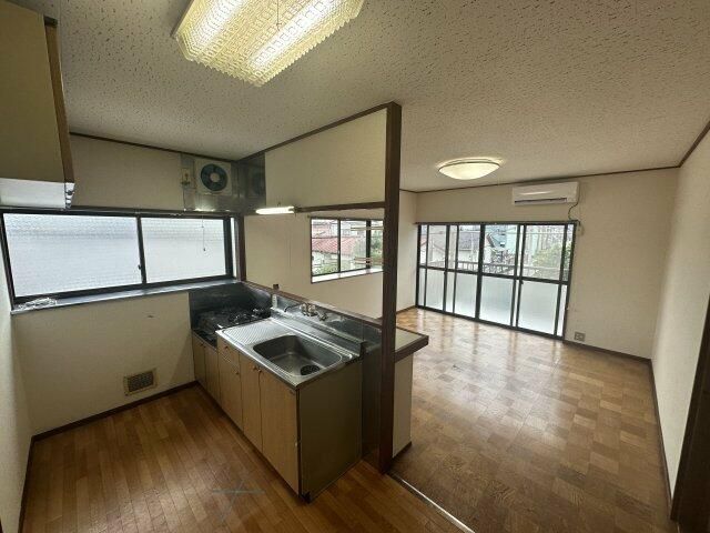 コーポ西湘 リビング