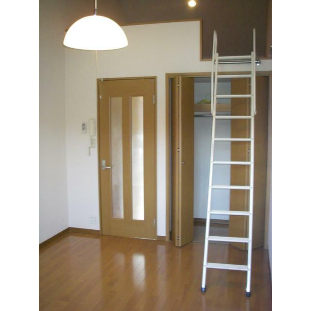 キャンパスコート リビング