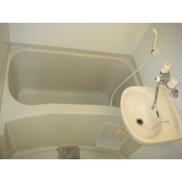 キャンパスコート 風呂画像