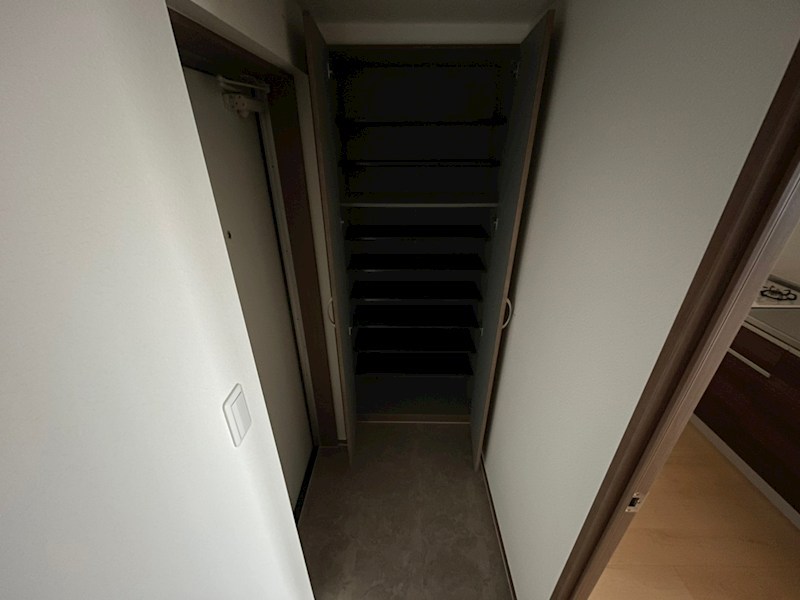 玄関 プリモソーレ湘南 玄関