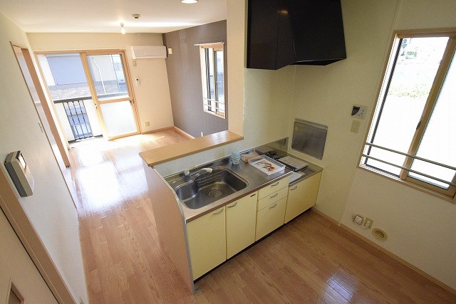 コート・フローラA リビング