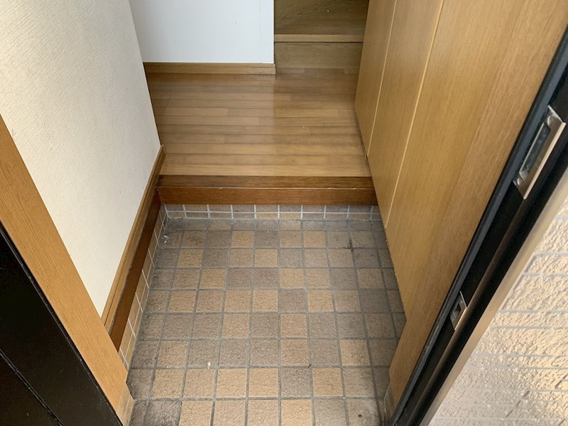 岩瀬テラス 玄関