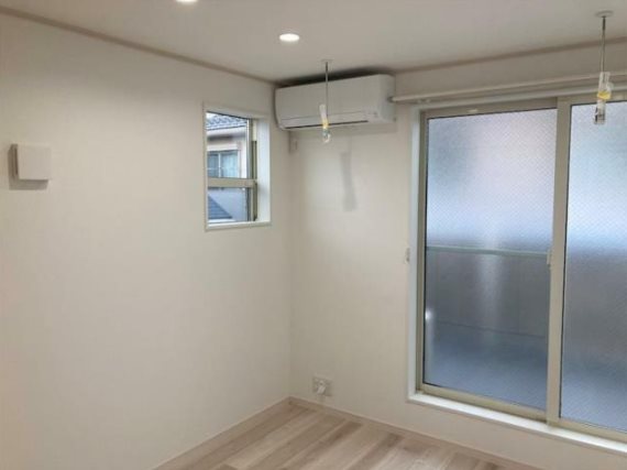 ハーミットクラブハウス戸塚矢部 リビング